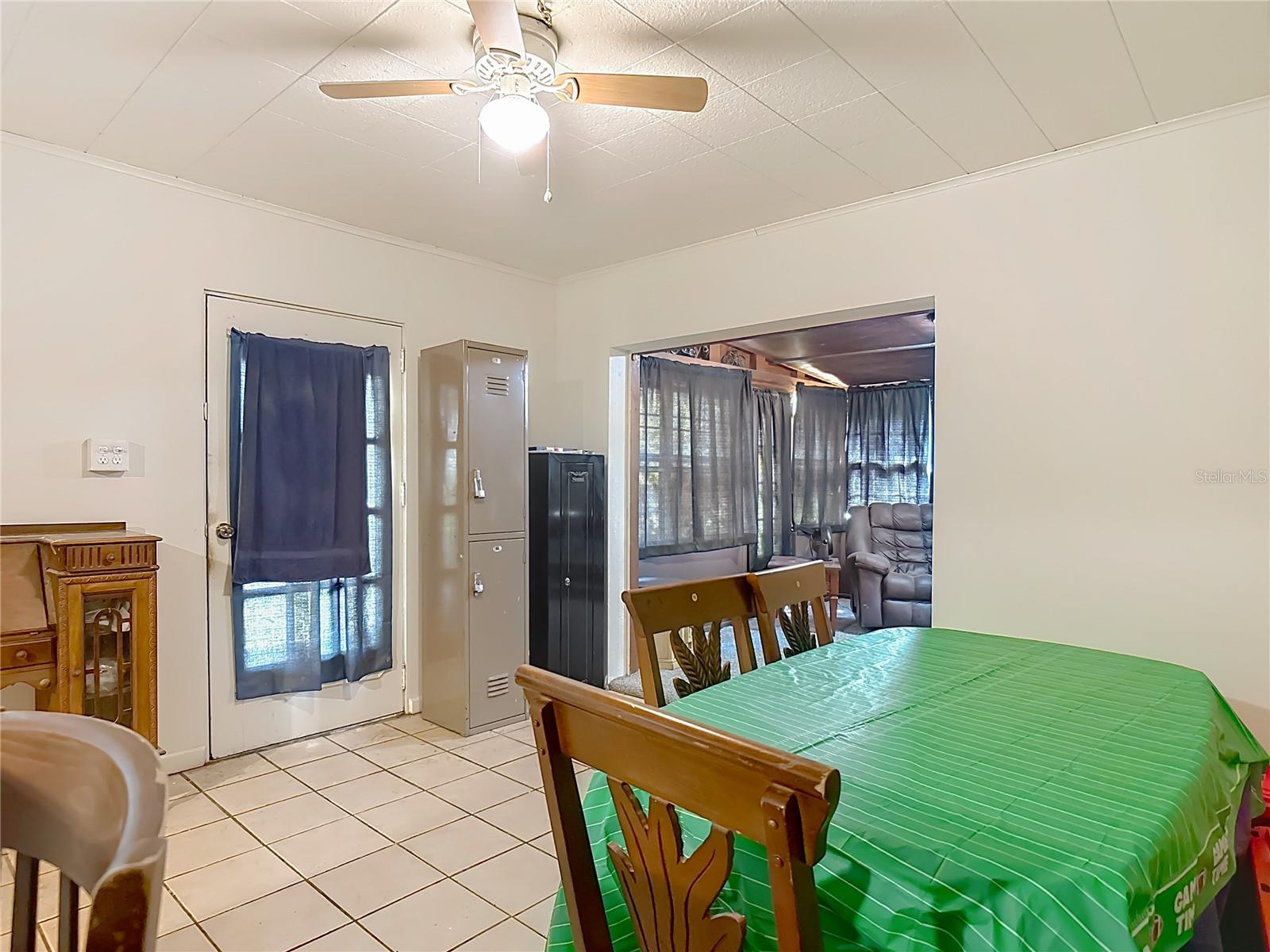 Image 4 of 26 For 210 Herb Court