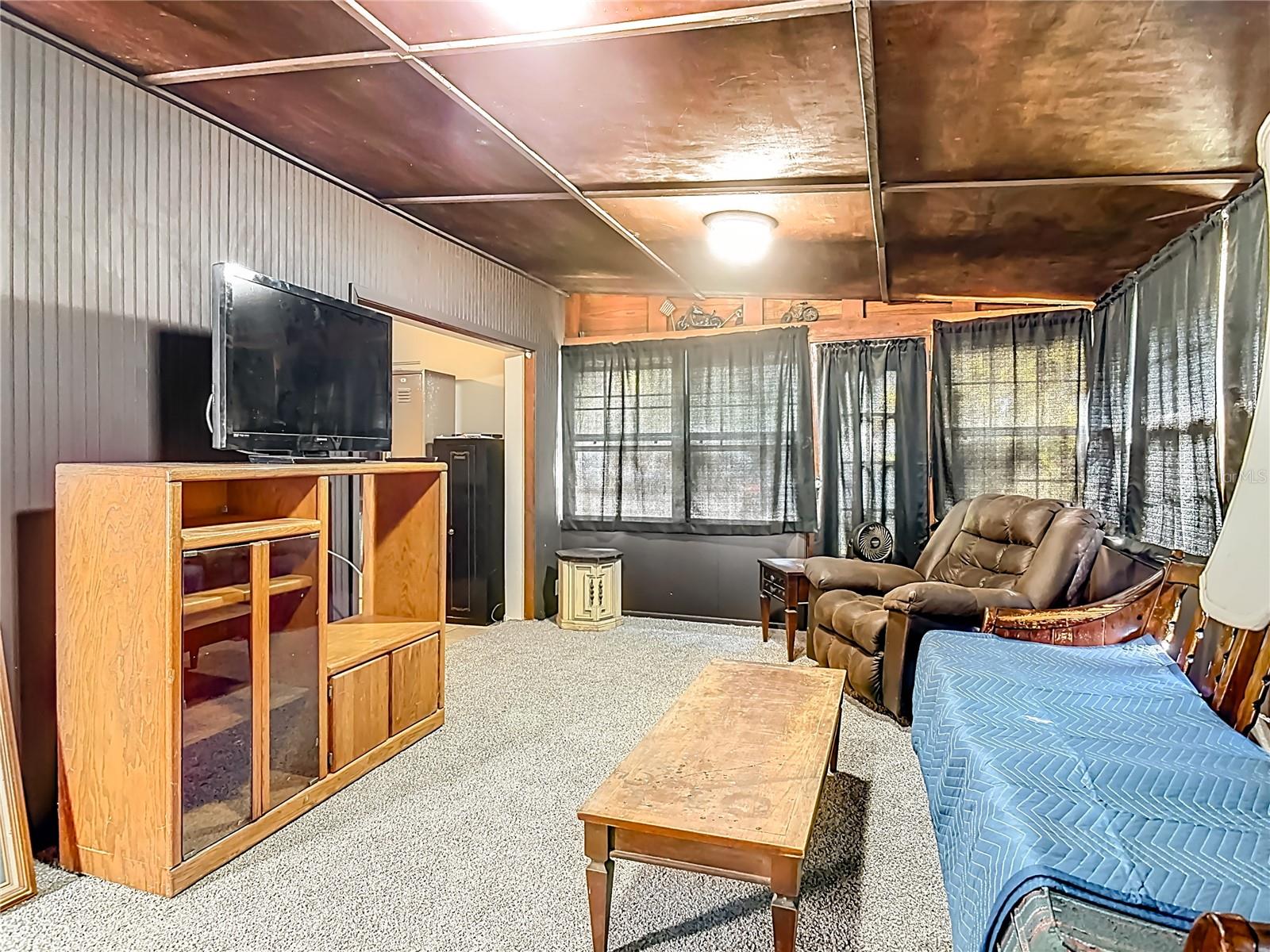 Image 9 of 26 For 210 Herb Court