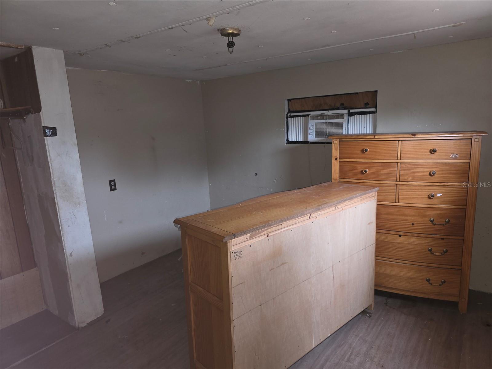 Image 8 of 11 For 45528 Palm Street