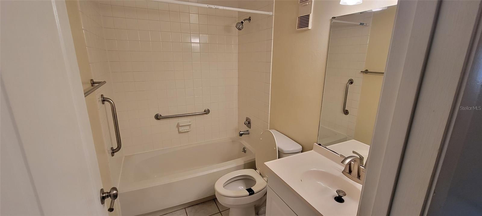 Image 15 of 30 For 180 Magnolia Woods Court 18c