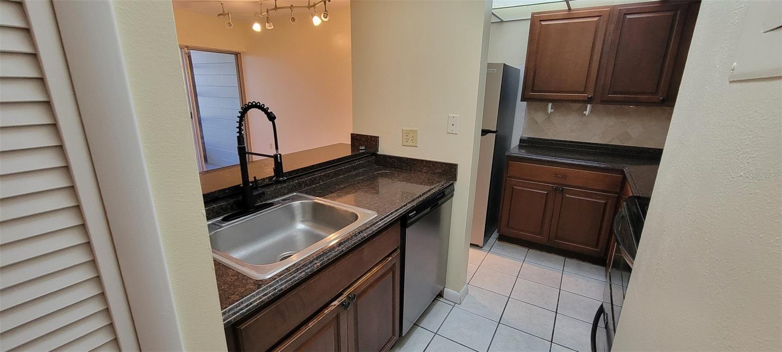 Image 7 of 30 For 180 Magnolia Woods Court 18c