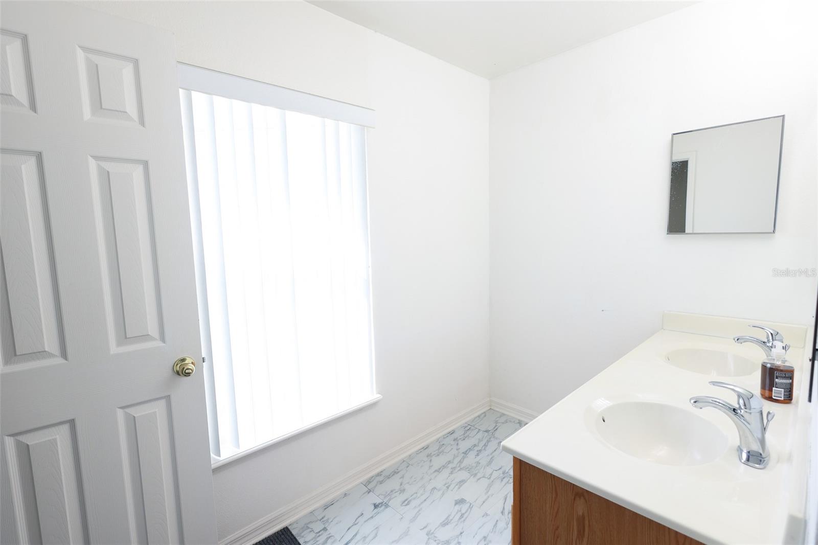 Image 30 of 49 For 2516 Courtland Boulevard