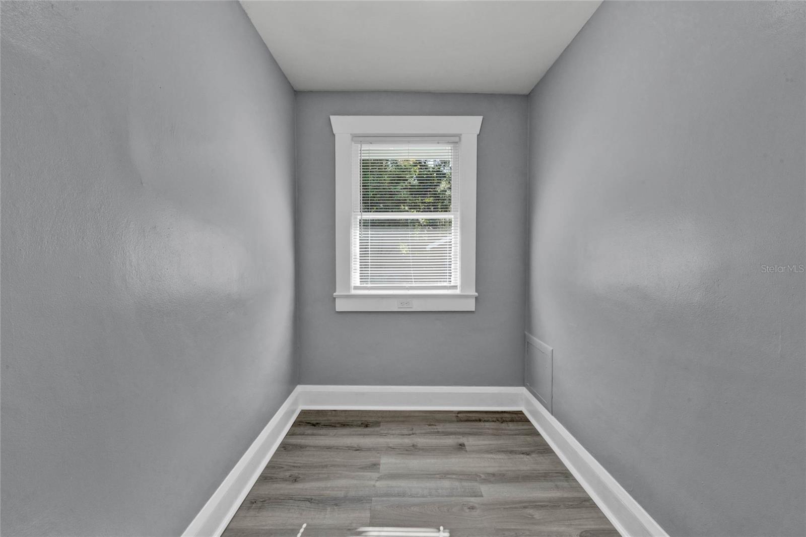 Image 15 of 46 For 531 Delaware Avenue