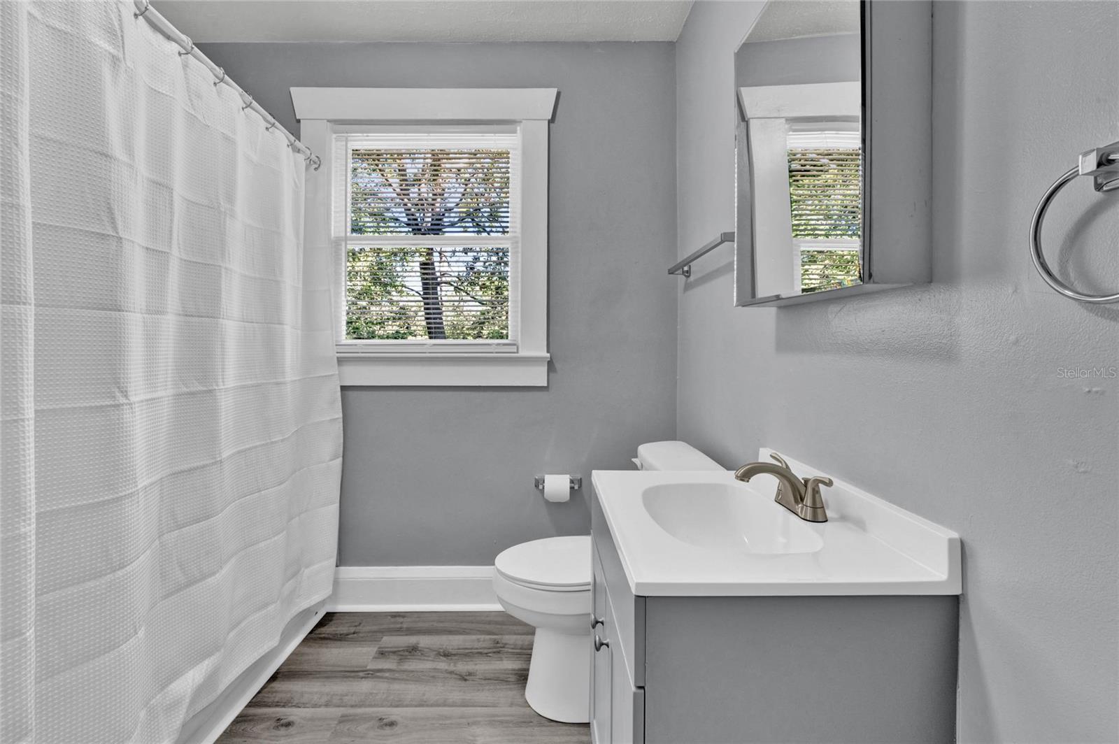 Image 20 of 46 For 531 Delaware Avenue