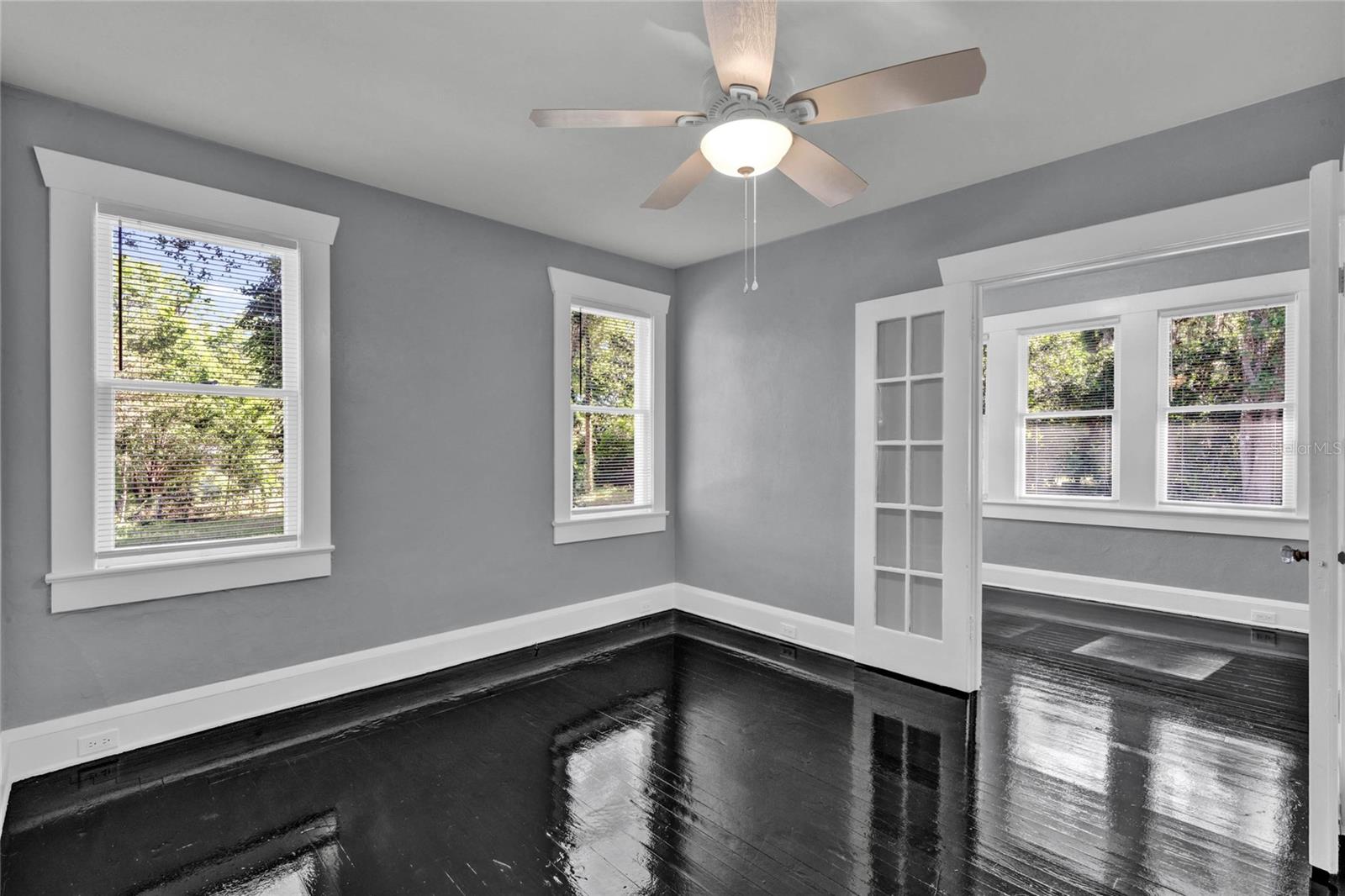 Image 21 of 46 For 531 Delaware Avenue