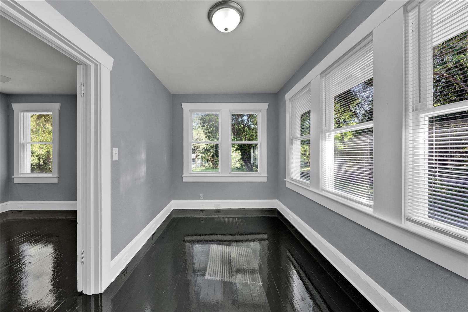 Image 24 of 46 For 531 Delaware Avenue