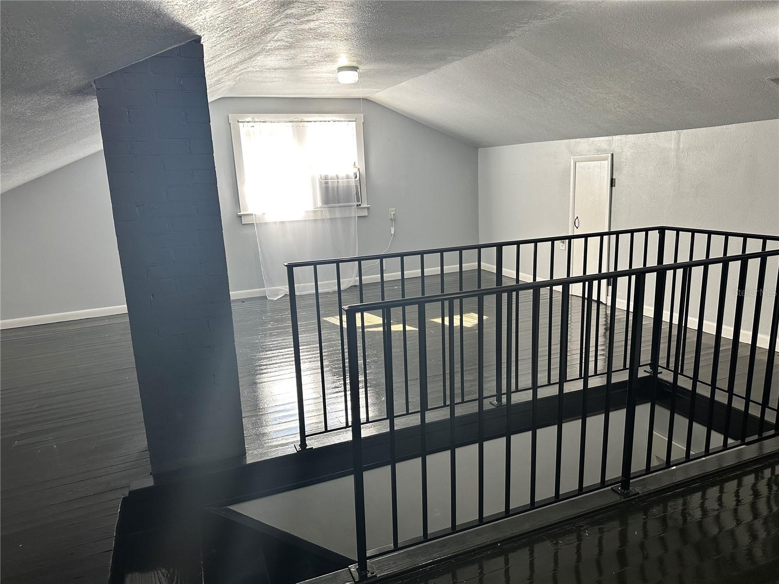 Image 39 of 46 For 531 Delaware Avenue