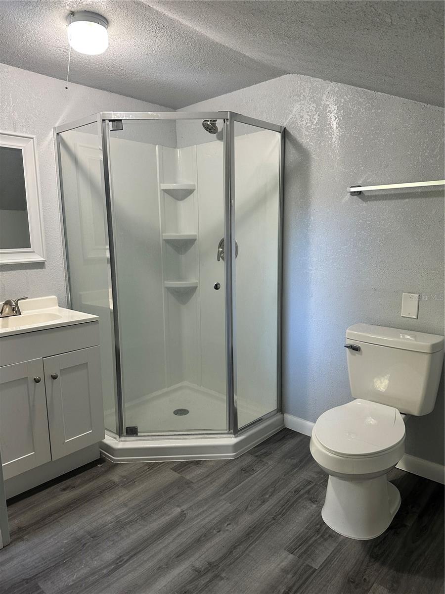 Image 42 of 46 For 531 Delaware Avenue