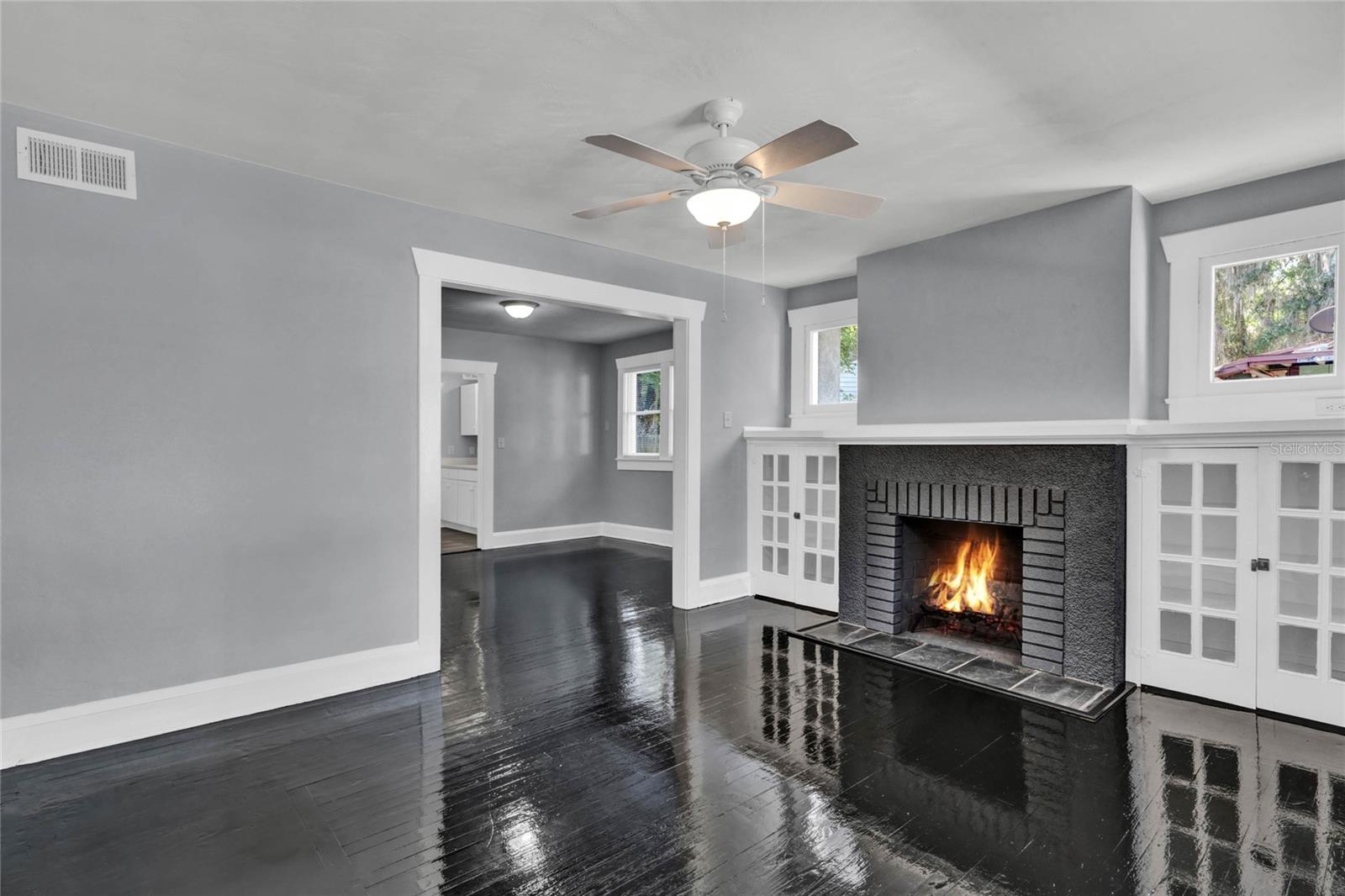 Image 5 of 46 For 531 Delaware Avenue