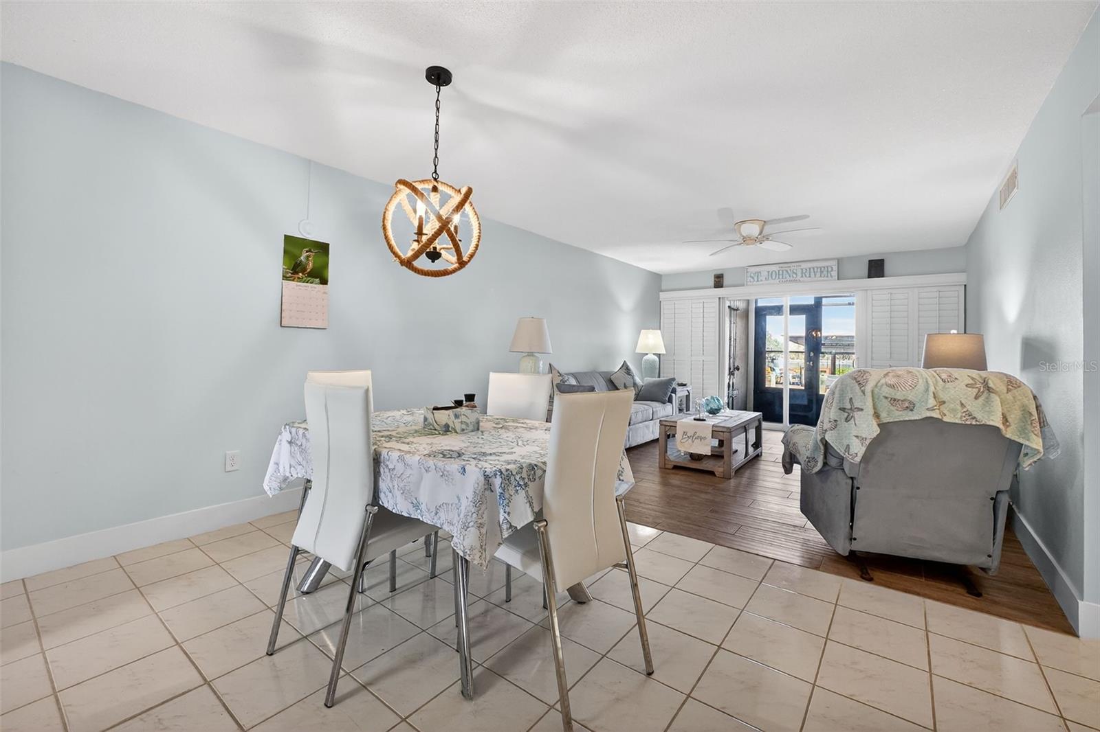 Image 11 of 61 For 1640 Juno Trail 102a