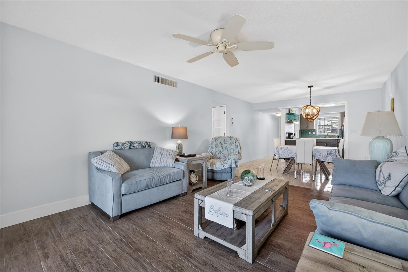 Image 12 of 61 For 1640 Juno Trail 102a