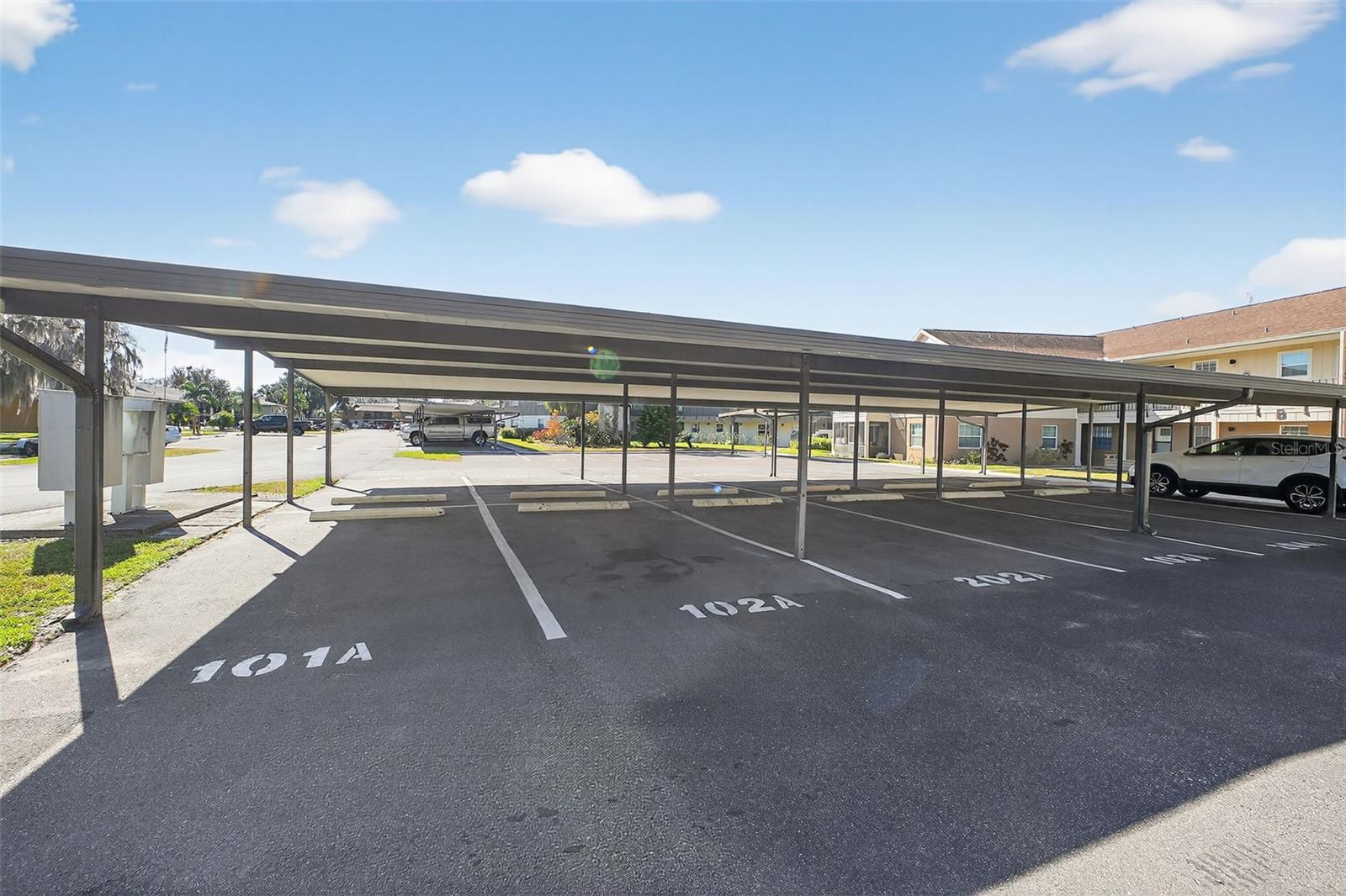 Image 49 of 61 For 1640 Juno Trail 102a