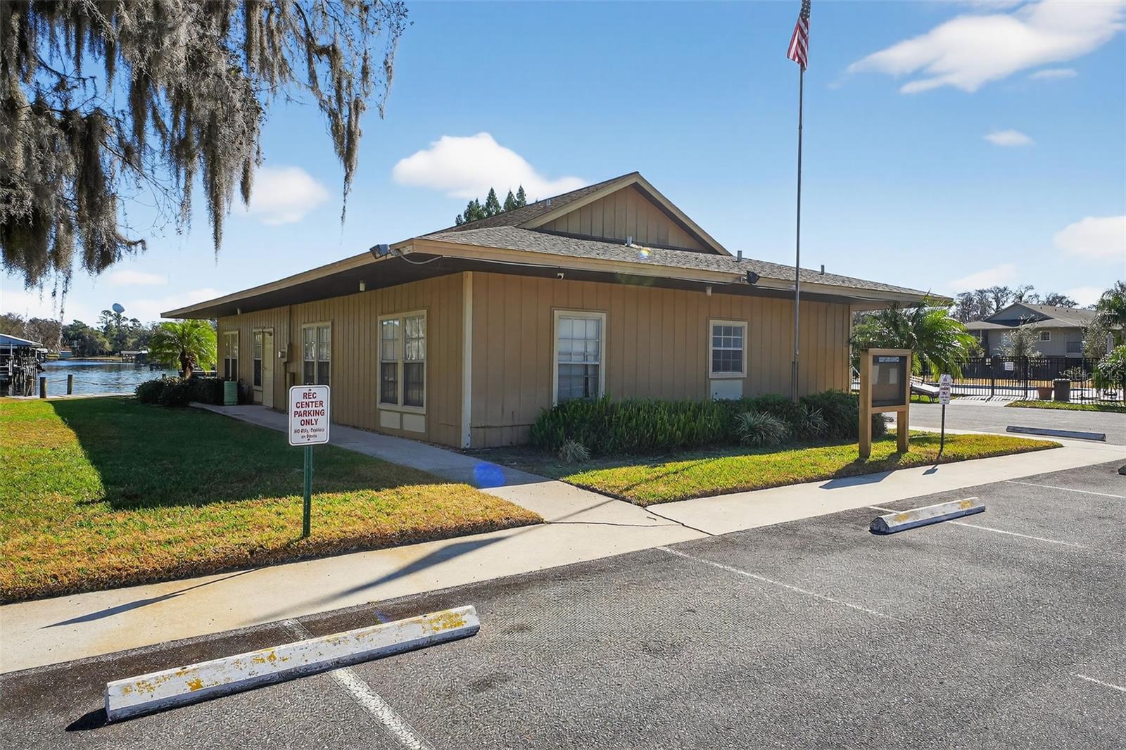 Image 51 of 61 For 1640 Juno Trail 102a