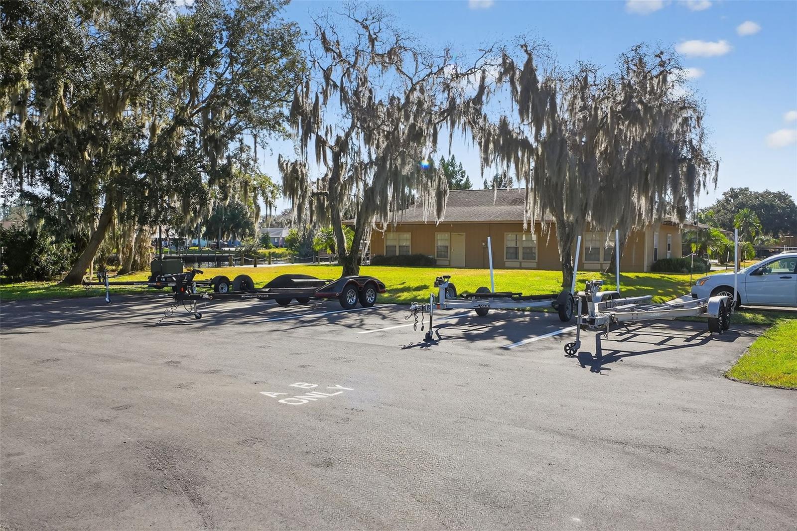 Image 52 of 61 For 1640 Juno Trail 102a