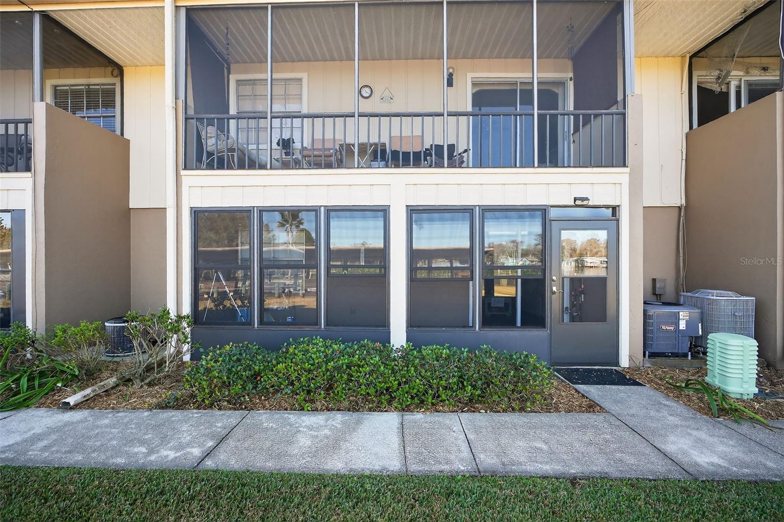 Image 8 of 61 For 1640 Juno Trail 102a