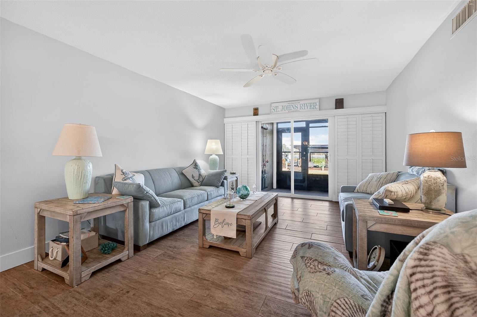 Image 9 of 61 For 1640 Juno Trail 102a