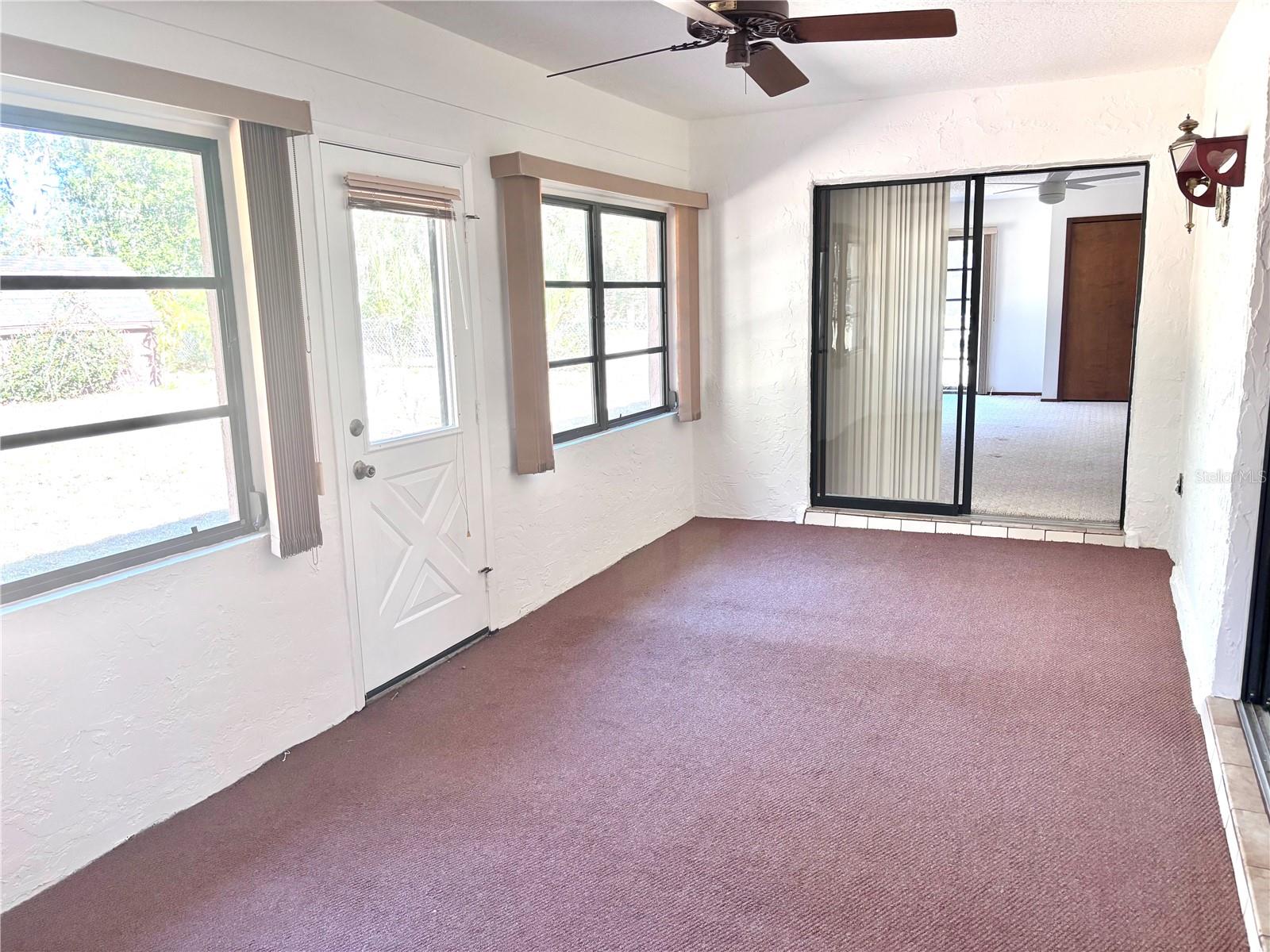 Image 27 of 40 For 324 Alemander Avenue