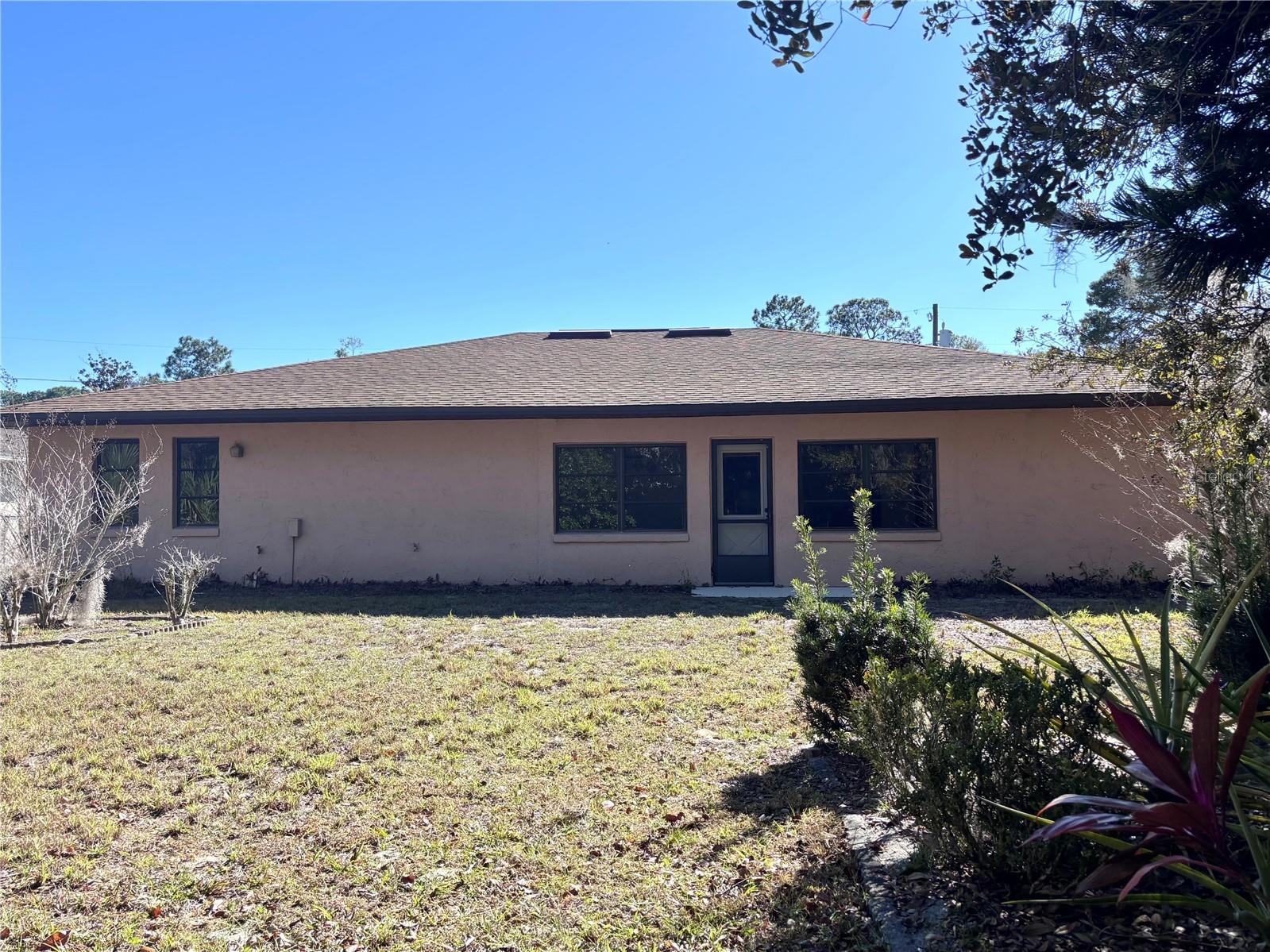 Image 34 of 40 For 324 Alemander Avenue