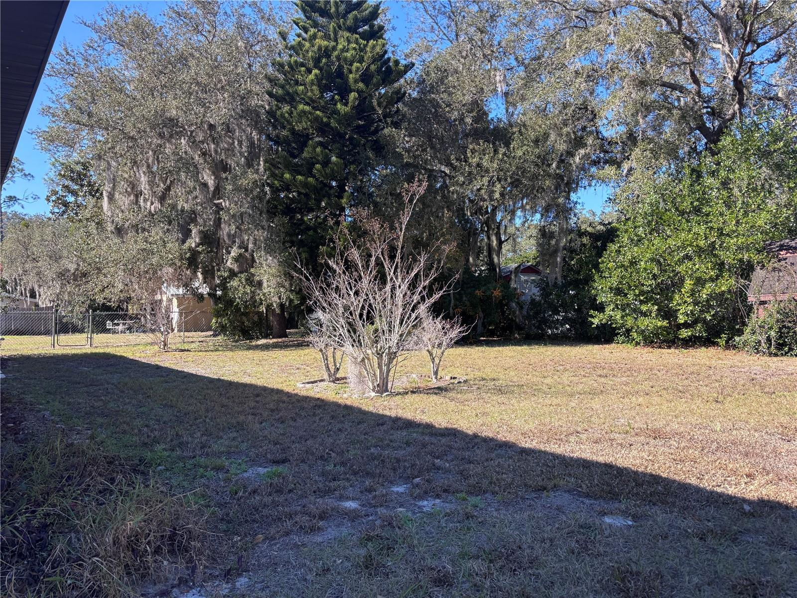 Image 37 of 40 For 324 Alemander Avenue