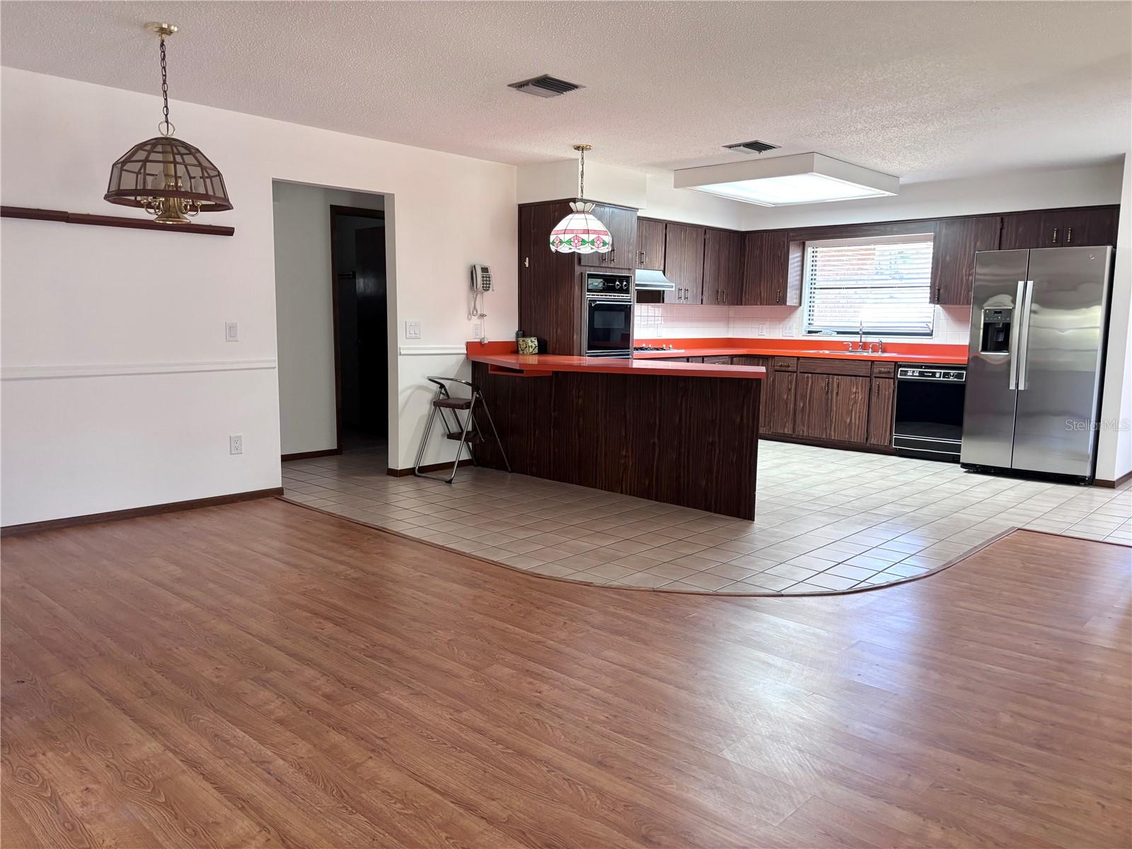 Image 9 of 40 For 324 Alemander Avenue