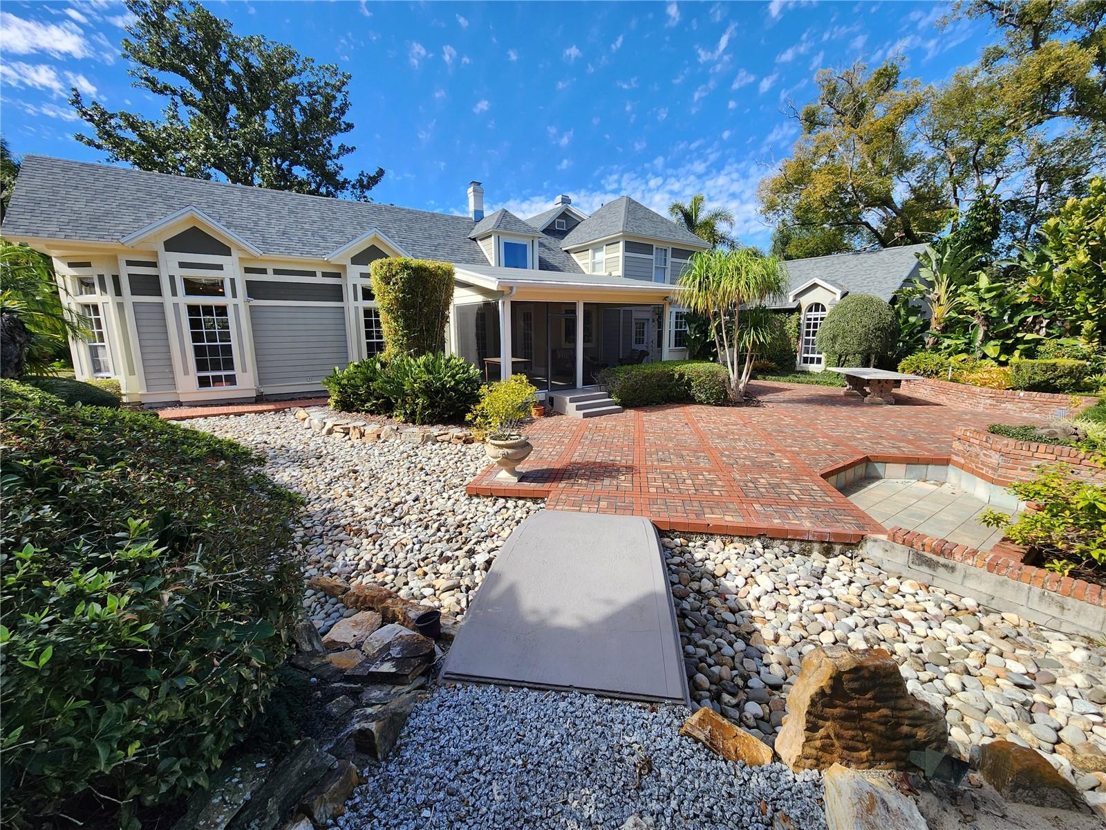 Image 12 of 50 For 251 Ventris  