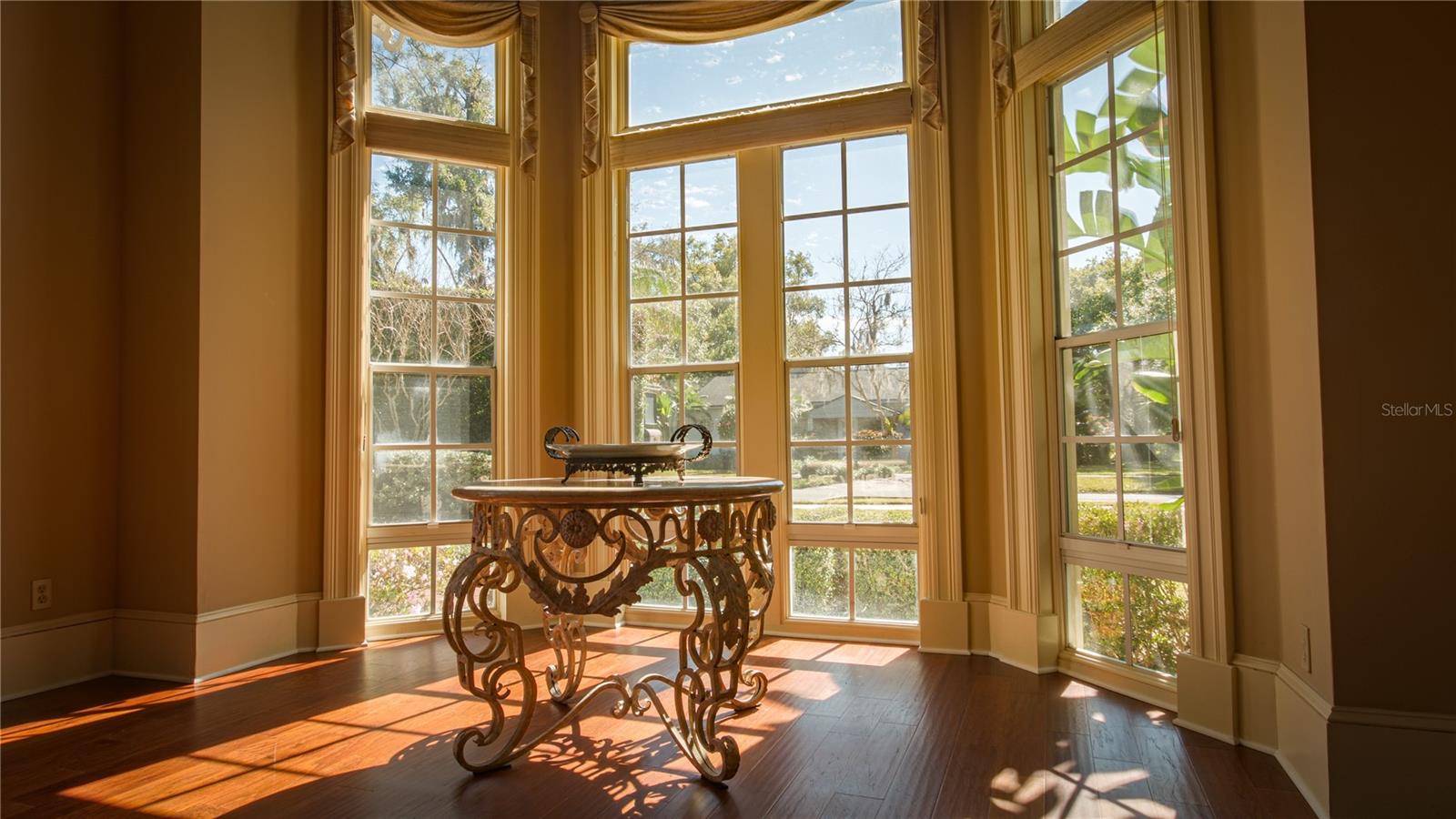 Image 17 of 50 For 251 Ventris  