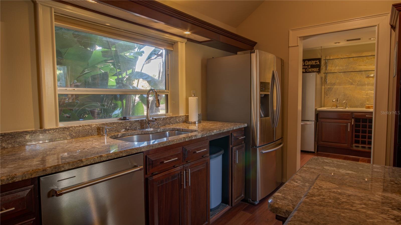 Image 28 of 50 For 251 Ventris  