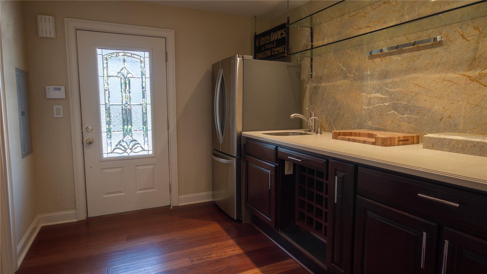 Image 29 of 50 For 251 Ventris  