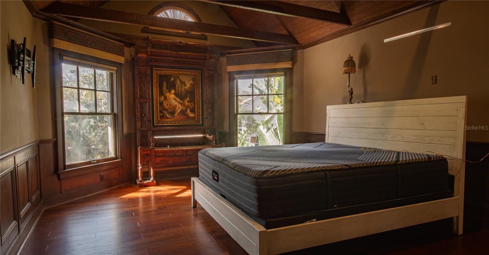 Image 31 of 50 For 251 Ventris  