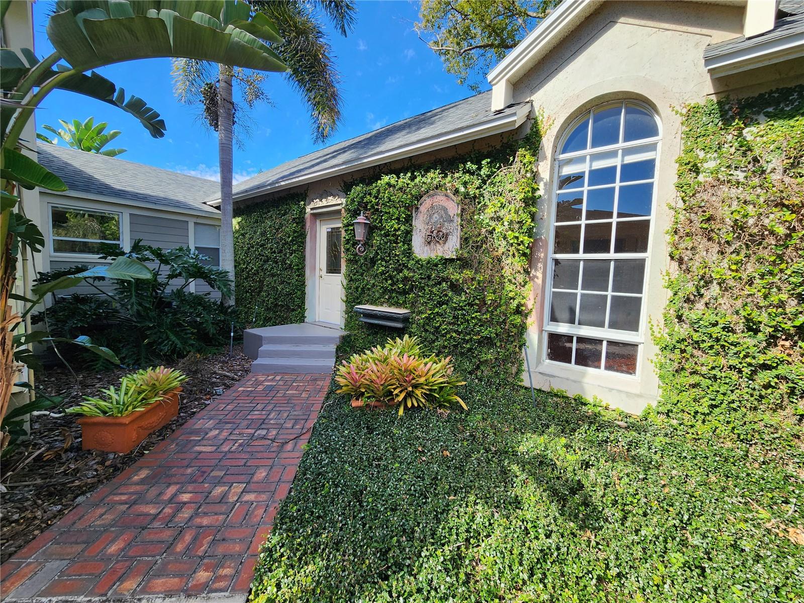 Image 37 of 50 For 251 Ventris  