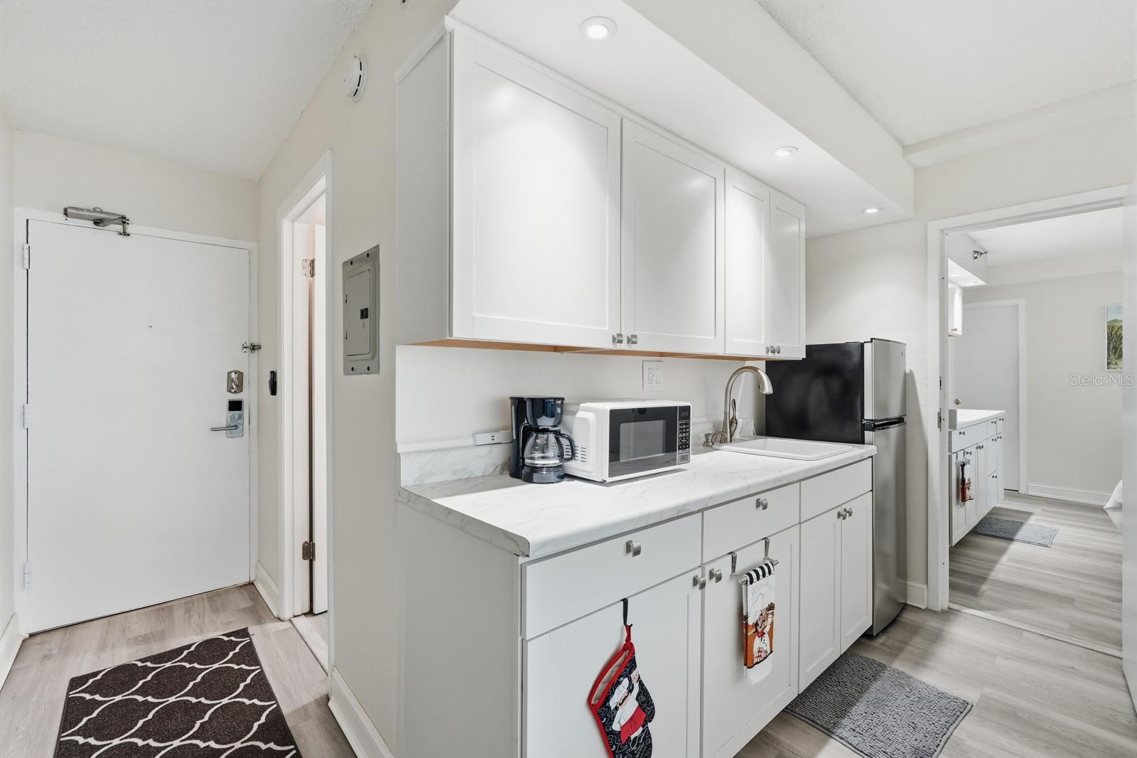 Image 4 of 25 For 1909 Atlantic Avenue 511 & 512