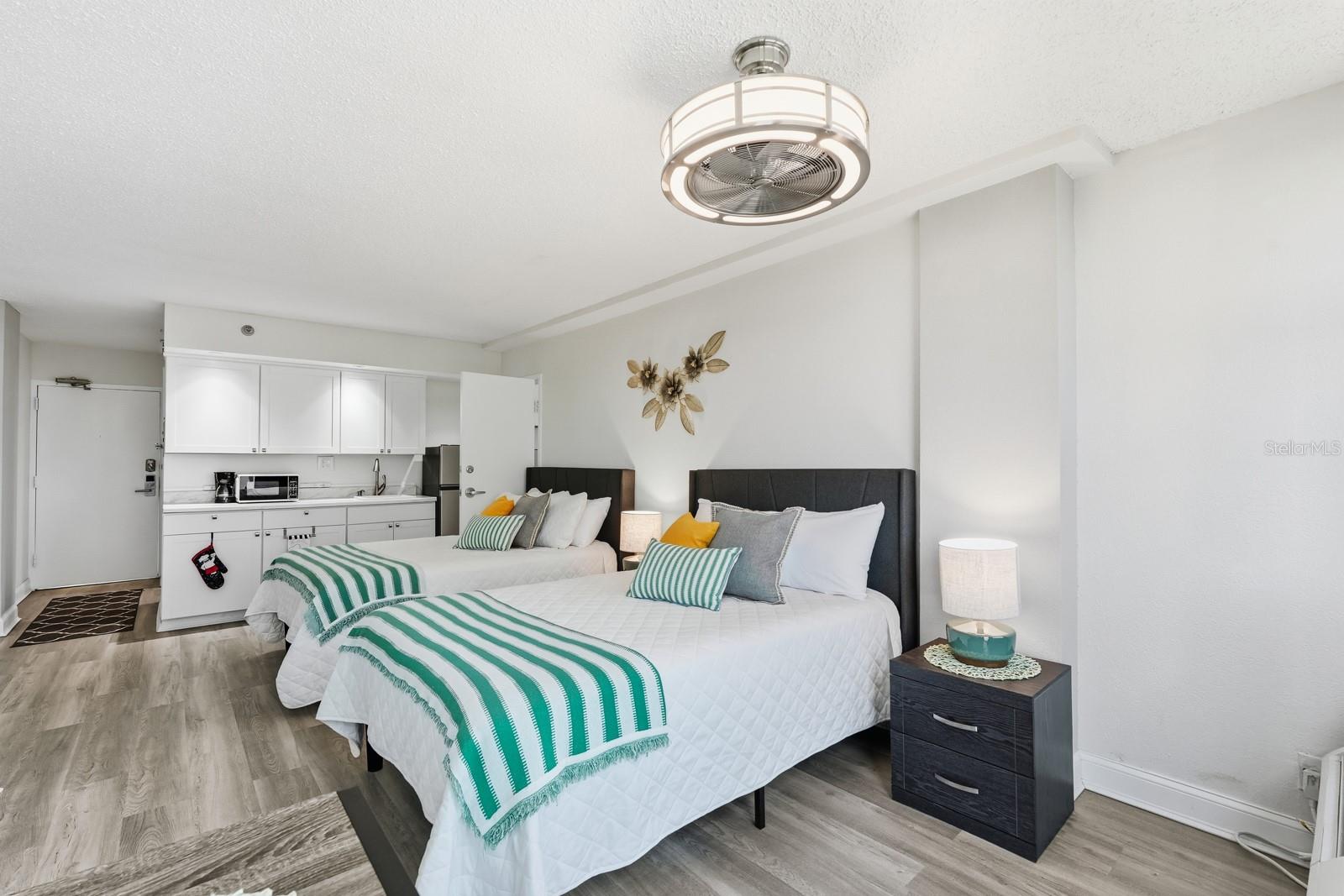 Image 8 of 25 For 1909 Atlantic Avenue 511 & 512