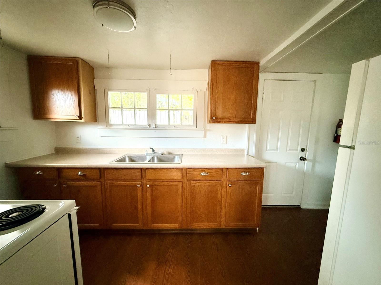 Image 13 of 18 For 308 Page Court