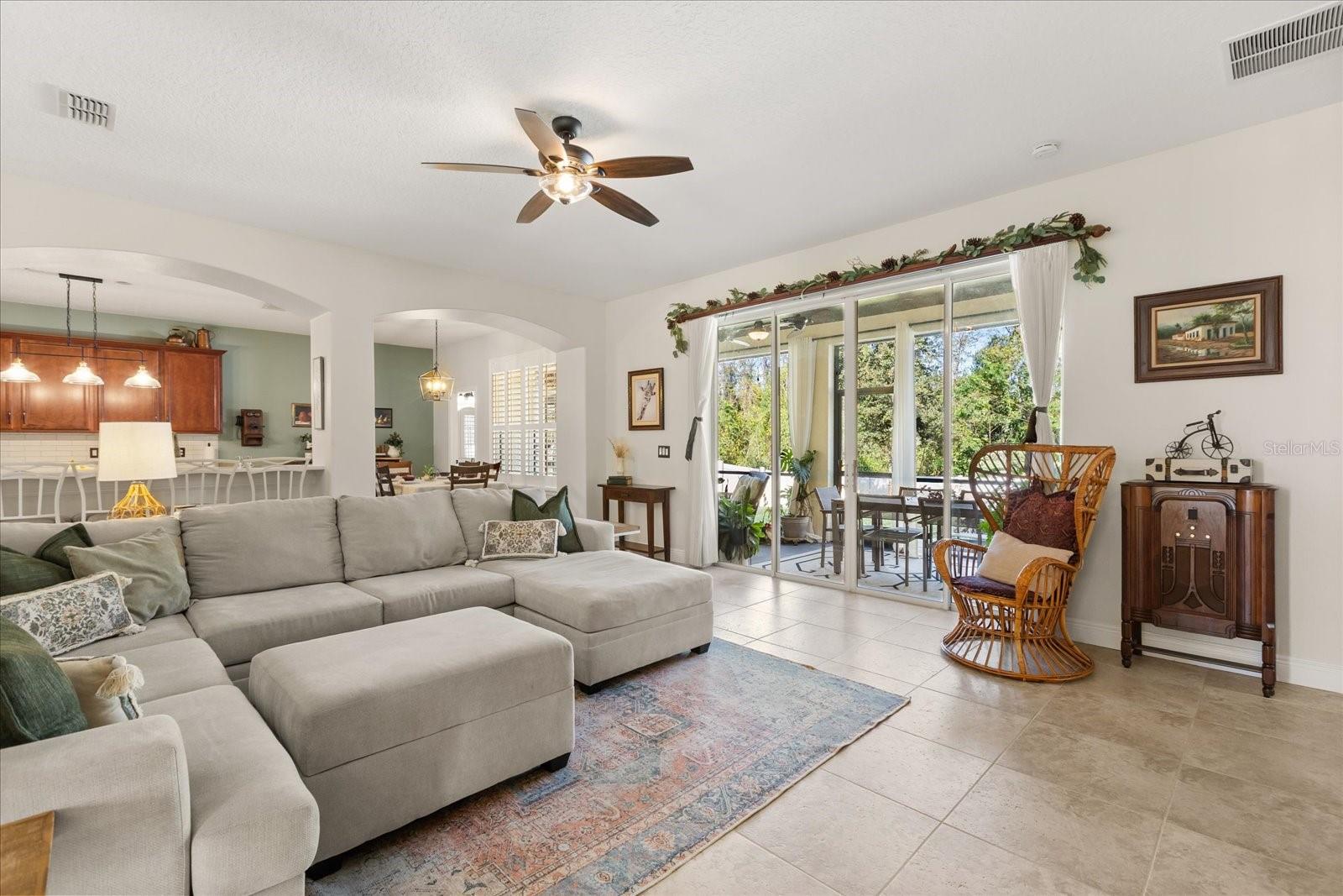 Image 16 of 54 For 370 Merlot Drive