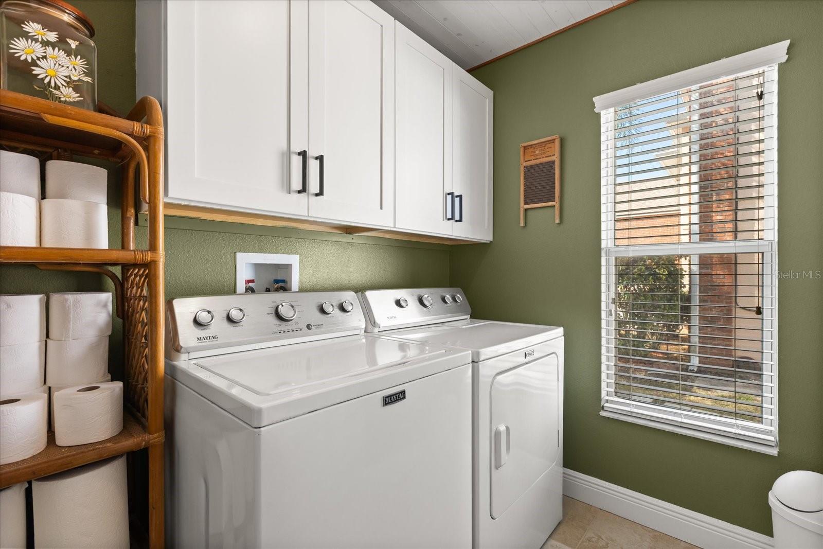 Image 19 of 54 For 370 Merlot Drive