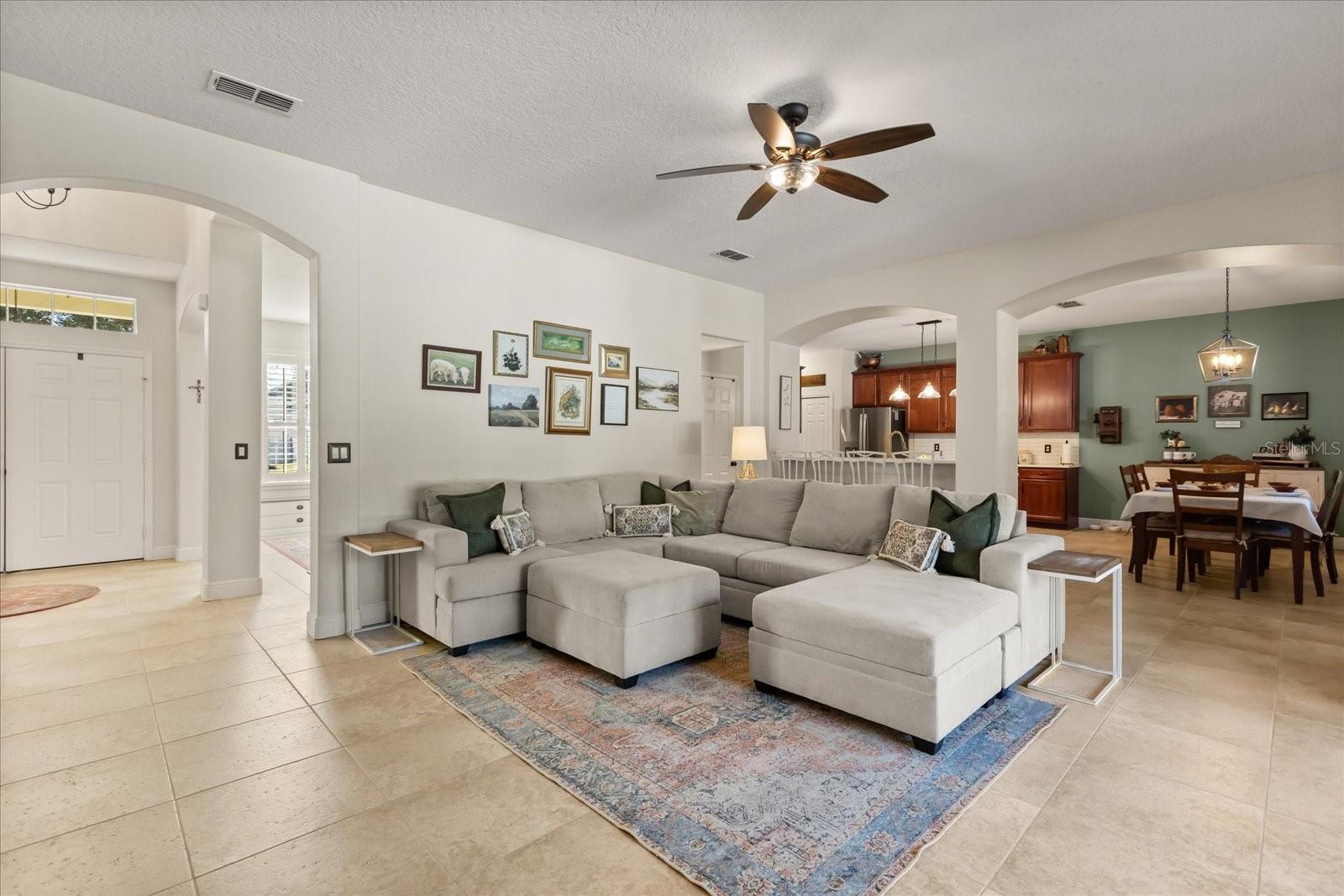 Image 2 of 54 For 370 Merlot Drive