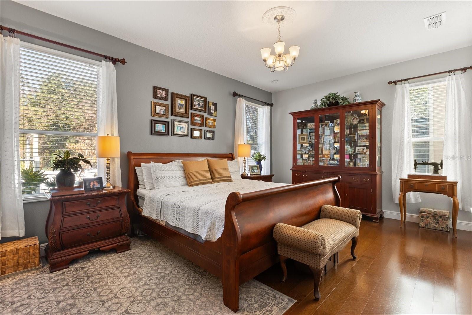 Image 21 of 54 For 370 Merlot Drive