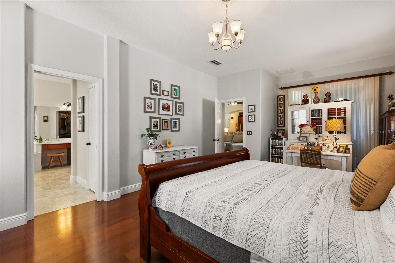 Image 22 of 54 For 370 Merlot Drive