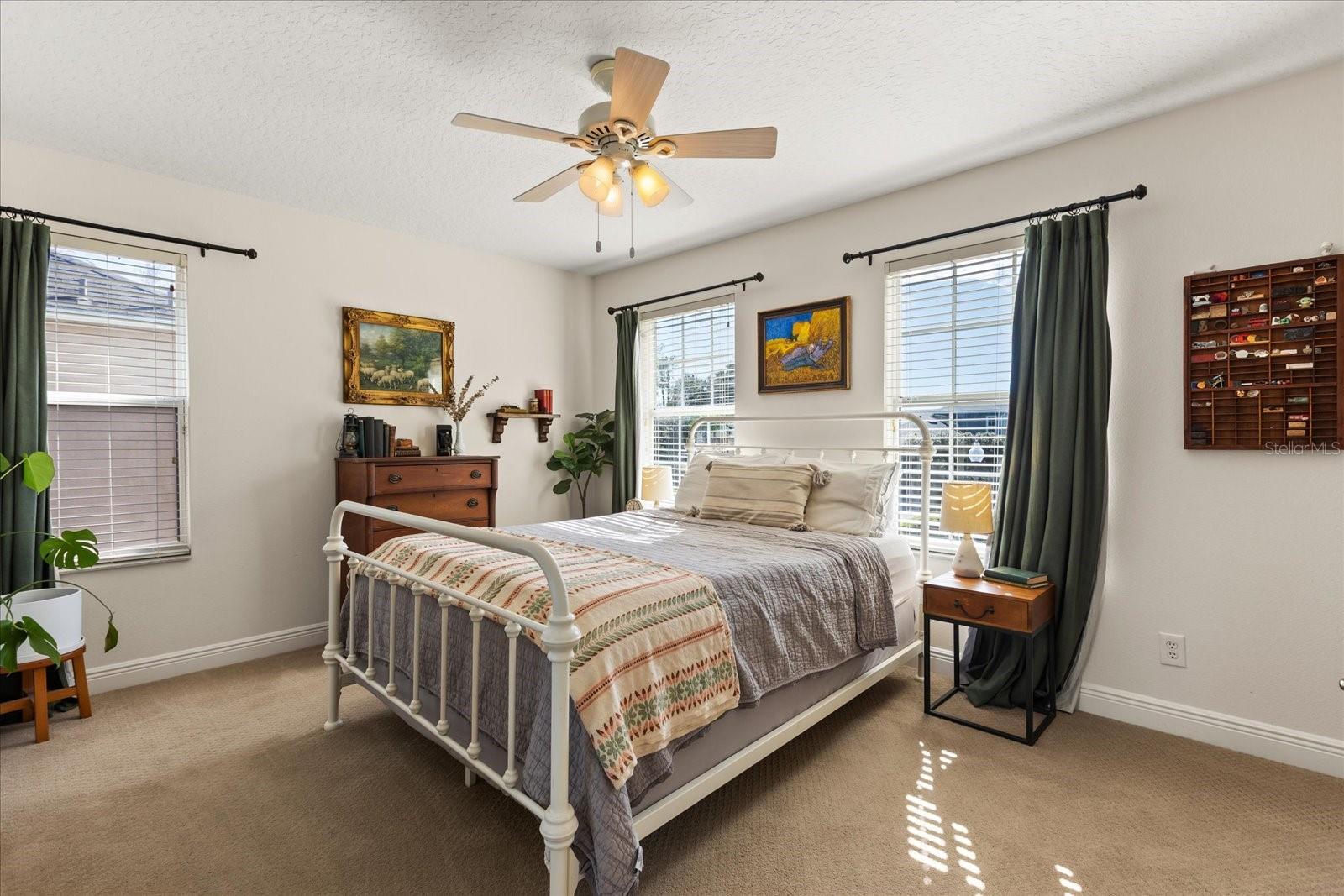 Image 31 of 54 For 370 Merlot Drive