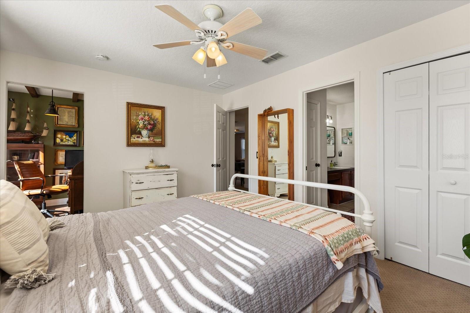 Image 32 of 54 For 370 Merlot Drive