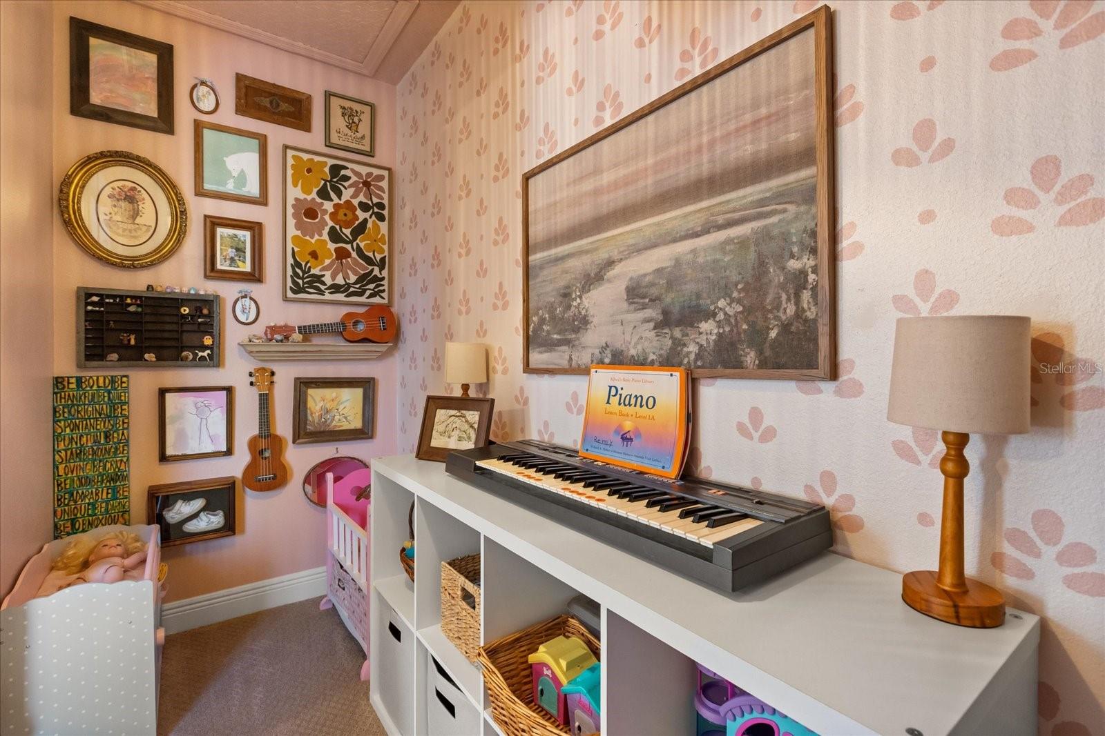 Image 38 of 54 For 370 Merlot Drive