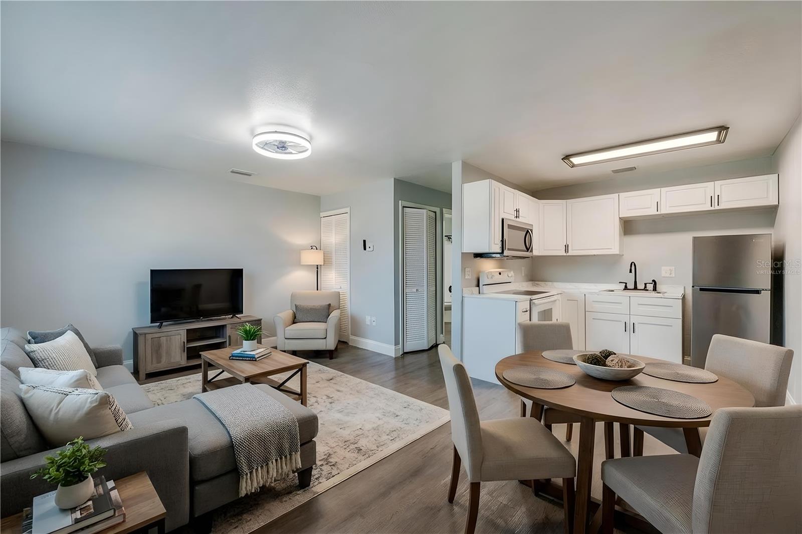 Image 8 of 21 For 1290 9th Street 205