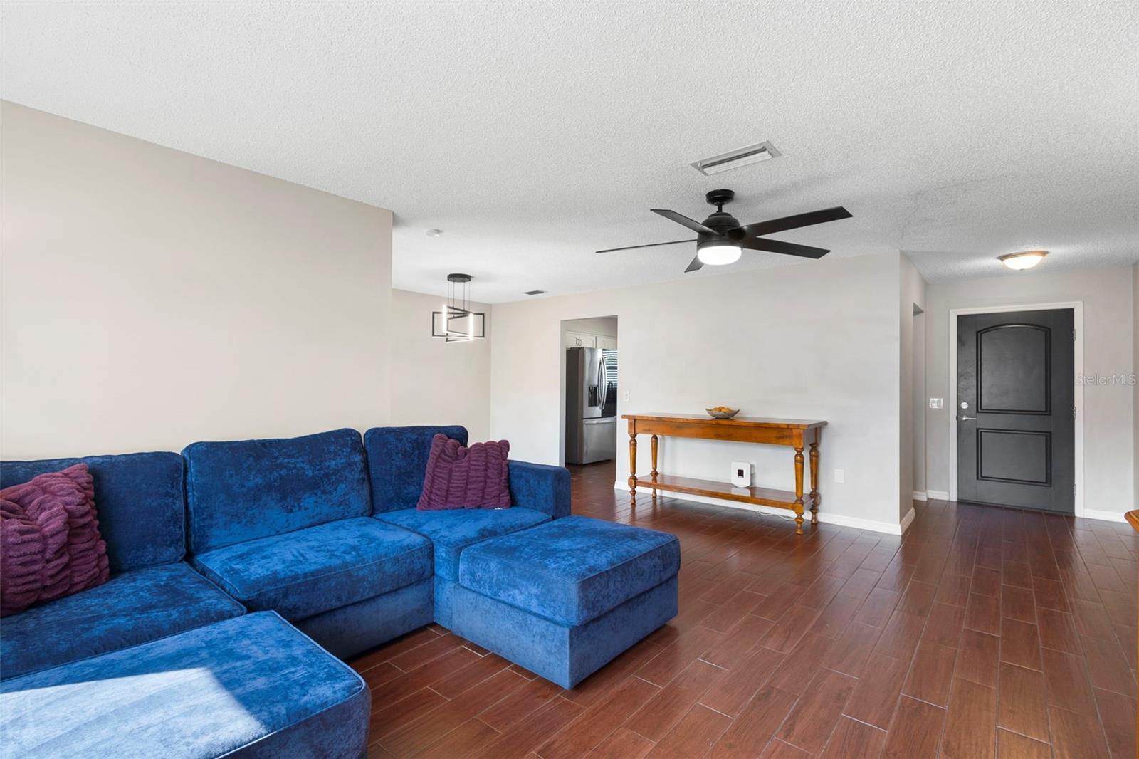 Image 12 of 34 For 720 Amhurst Drive