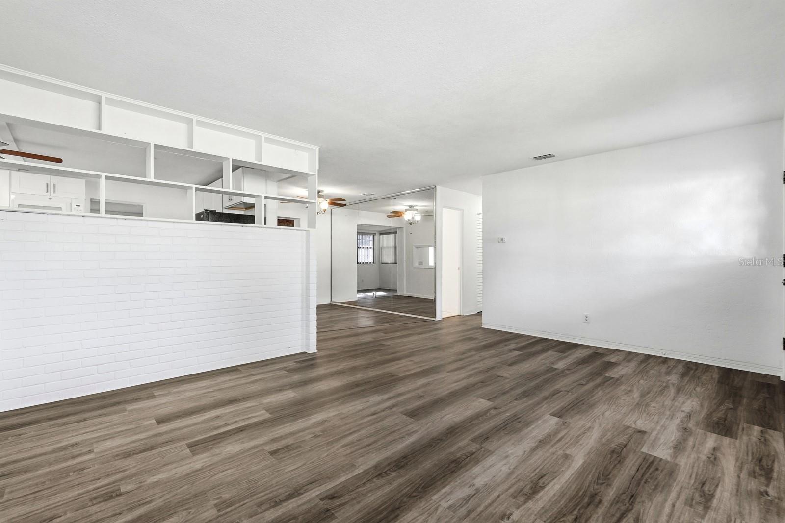 Image 13 of 58 For 2318 Oriole Lane