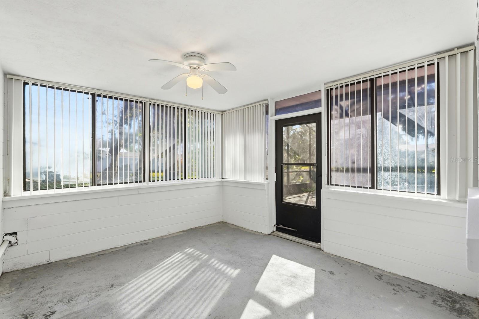 Image 34 of 58 For 2318 Oriole Lane