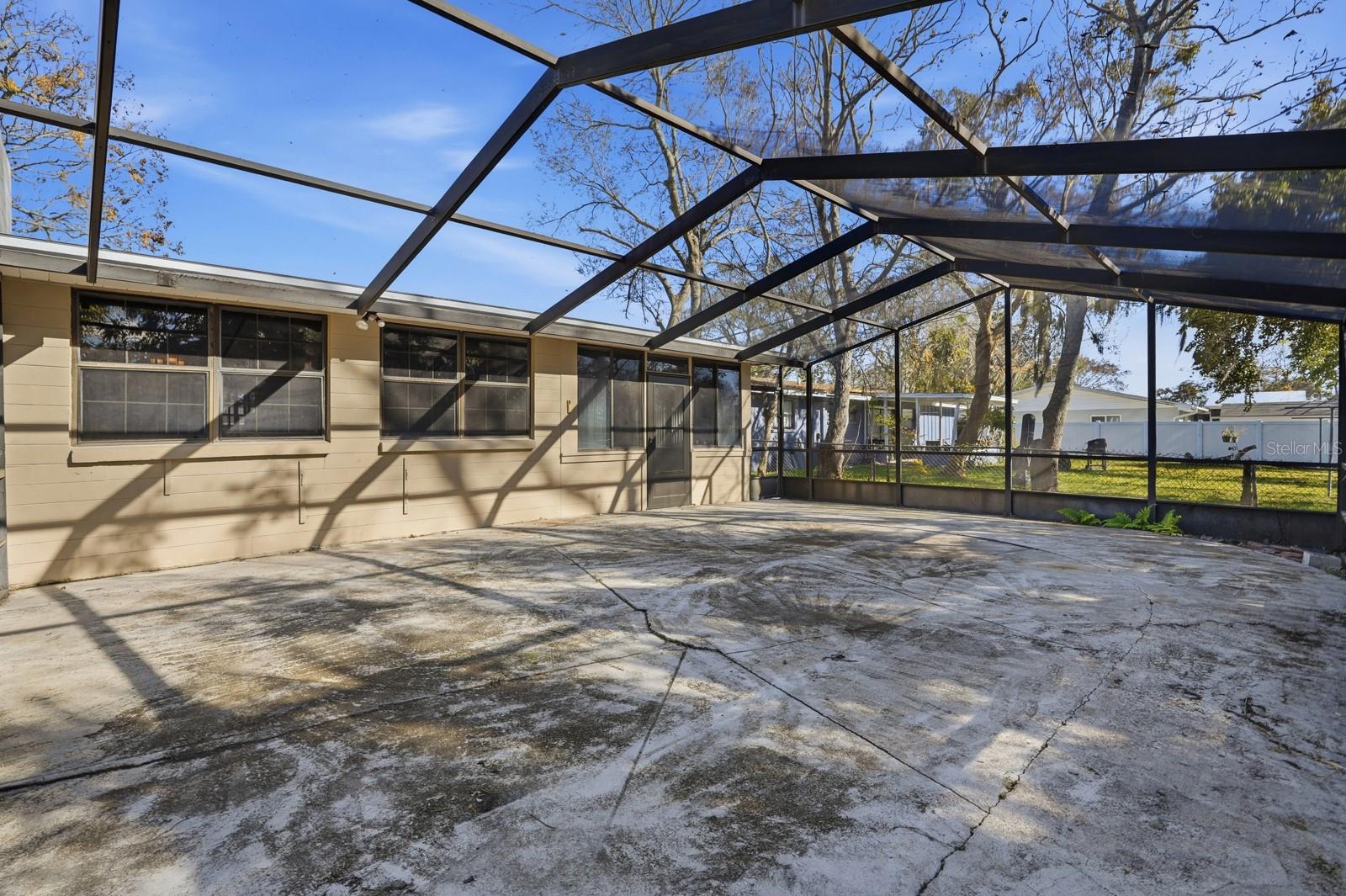 Image 38 of 58 For 2318 Oriole Lane