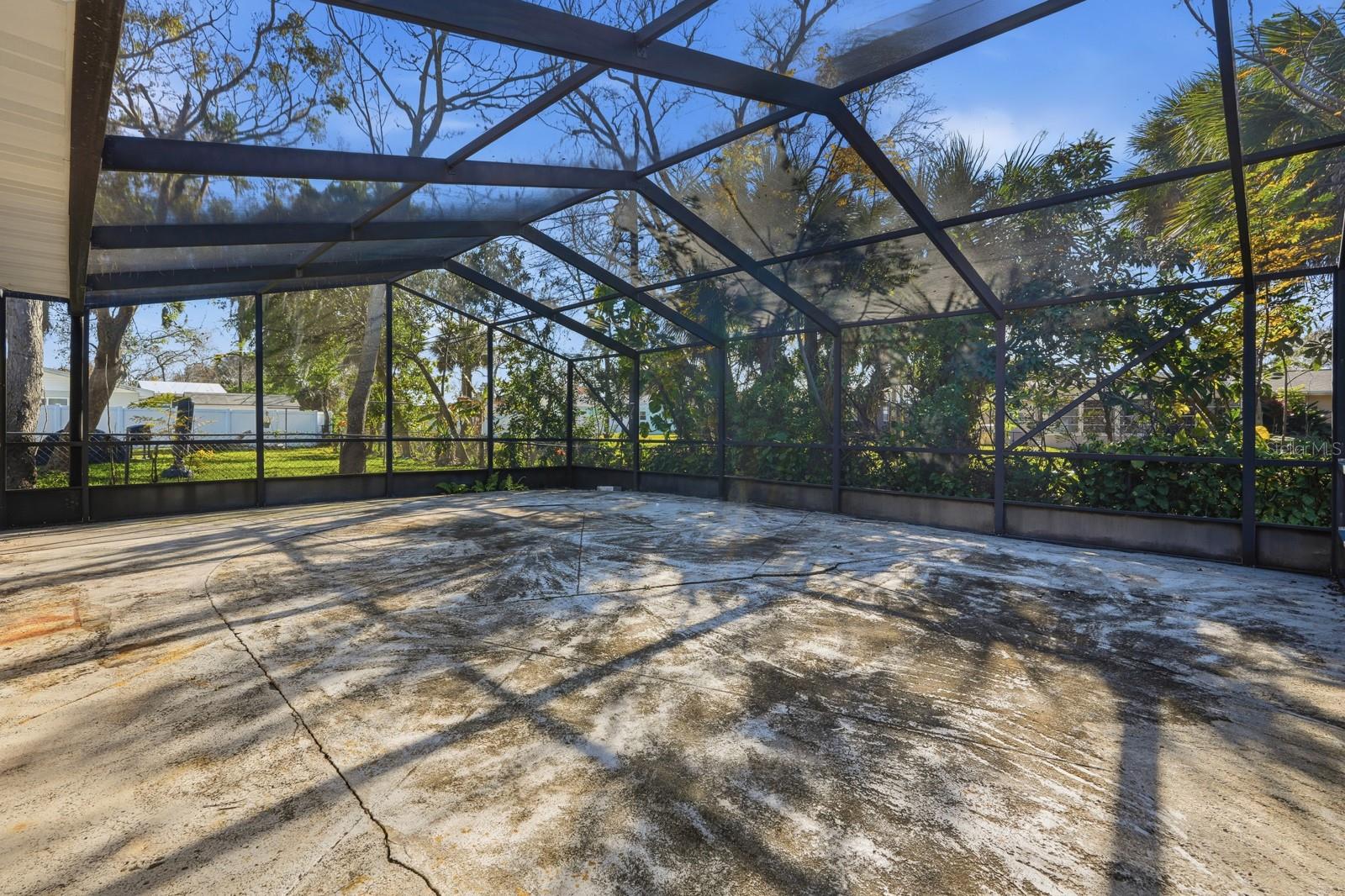 Image 39 of 58 For 2318 Oriole Lane