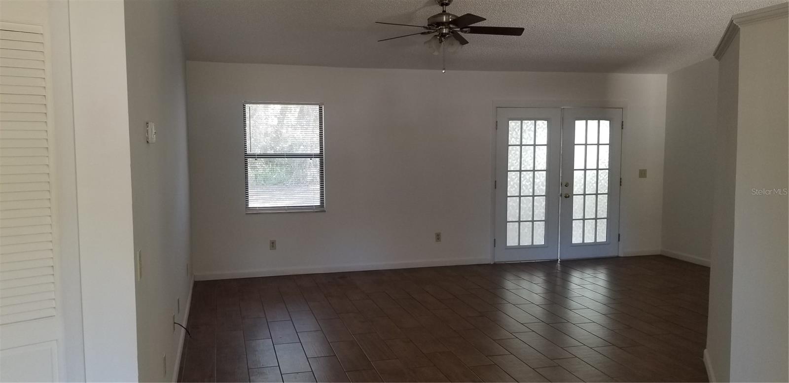 Image 2 of 10 For 594 Heather