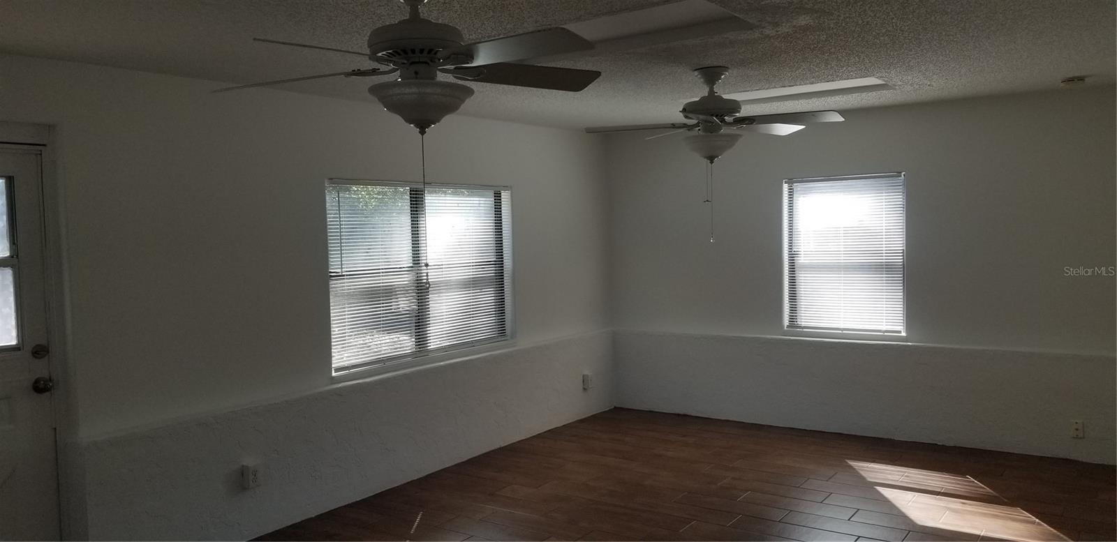 Image 3 of 10 For 594 Heather