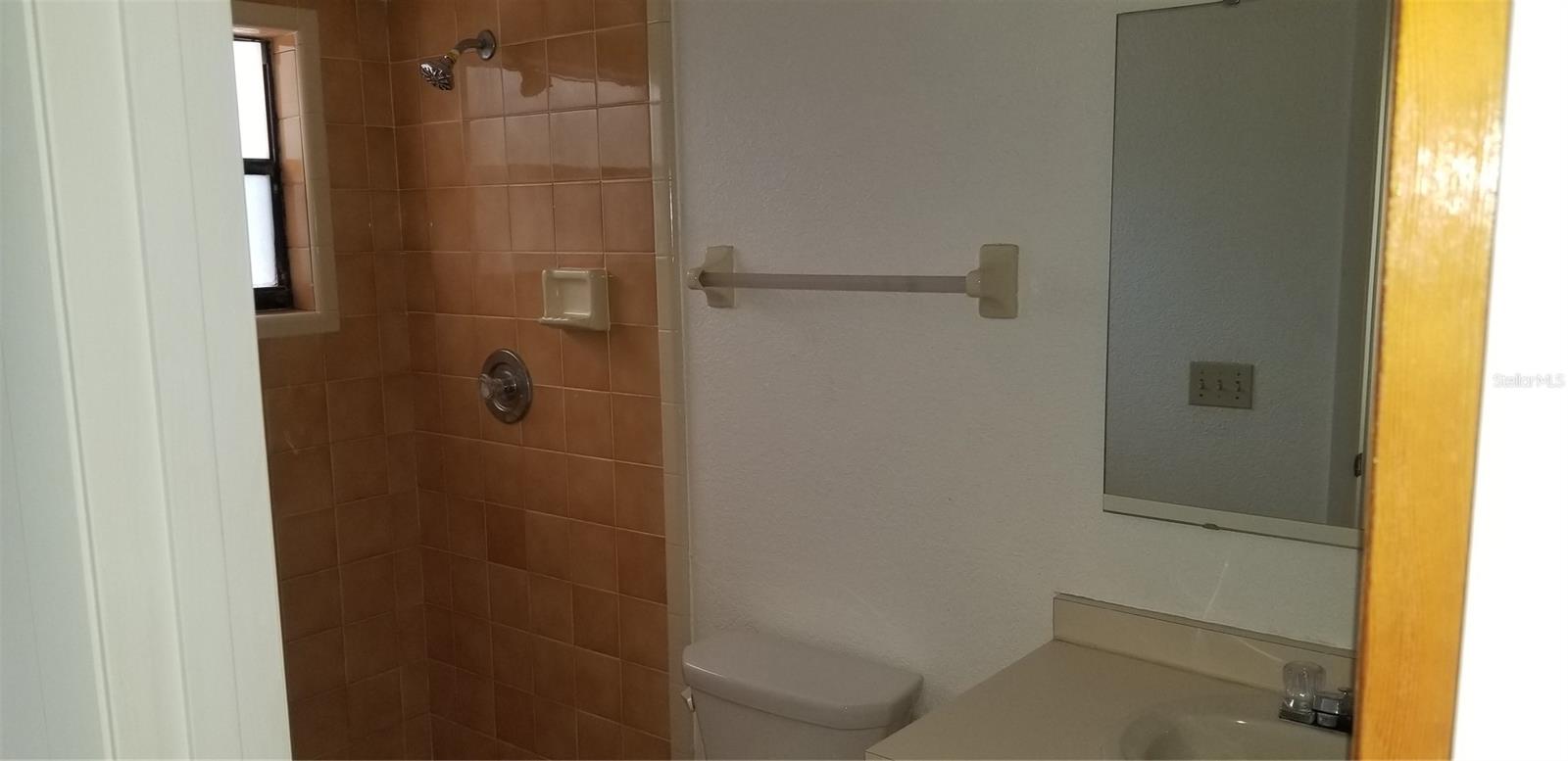 Image 5 of 10 For 594 Heather